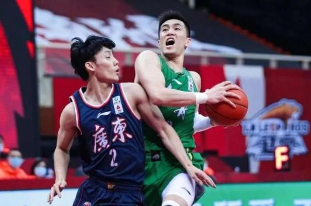 CBA-杨鸣疑获最佳，郭艾伦励志，杜峰留有后手，李春江专挑广厦