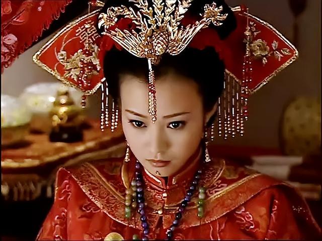 清朝最不受待见的孝惠章皇后，一生无子无宠，为何稳居后位64年？