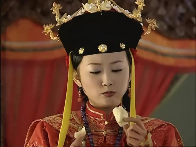 清朝最不受待见的孝惠章皇后，一生无子无宠，为何稳居后位64年？