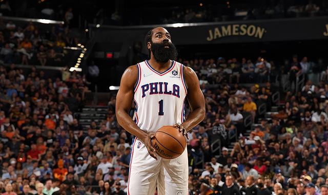 空砍14+7+9！哈登11中2低迷，超越科比创纪录，肘击对手引争议