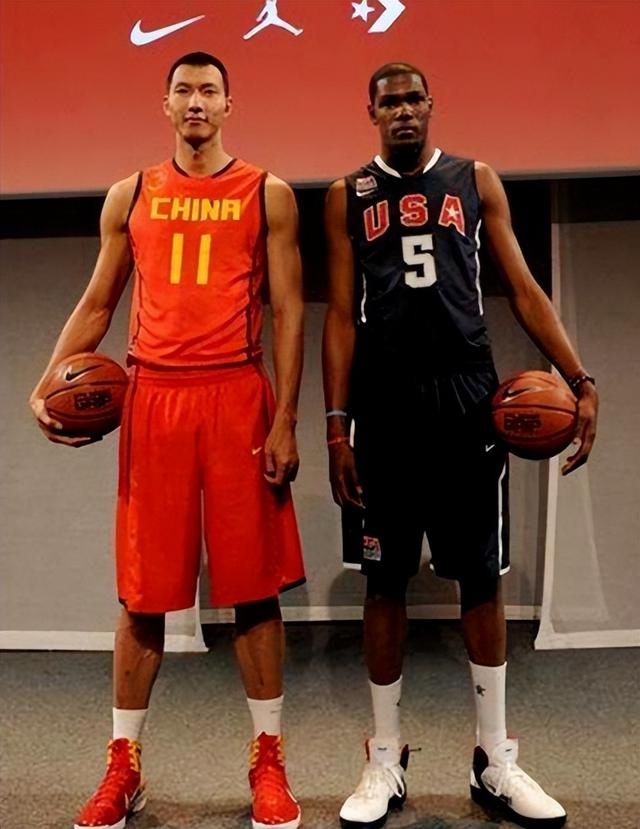 口说无凭！用照片感受下 杜兰特的身体天赋究竟有多夸张