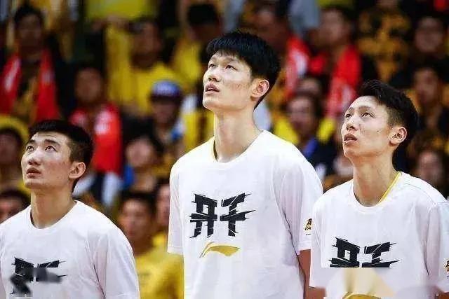 CBA战局愈演愈烈，辽宁&广厦均不轻松，上海恐出局，广东最轻松