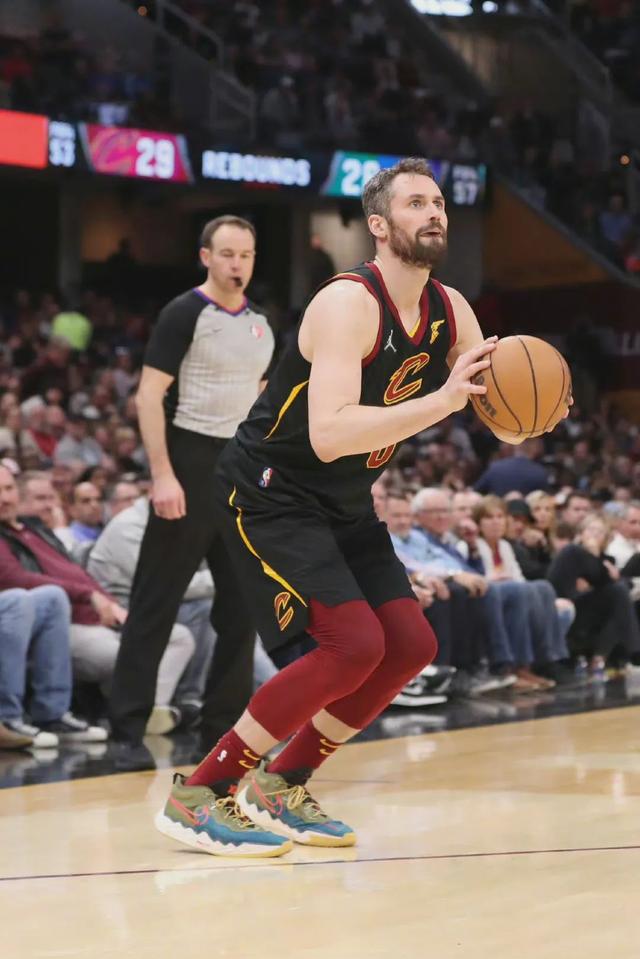 15分钟32分10板！NBA历史首人！篮网要小心了