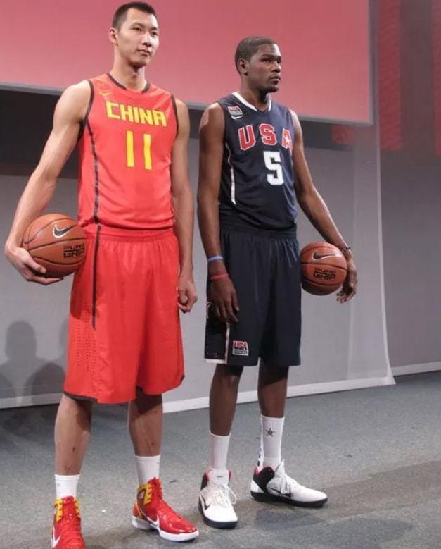 为何NBA几乎被黑人球员统治？这5张照片 能给你答案