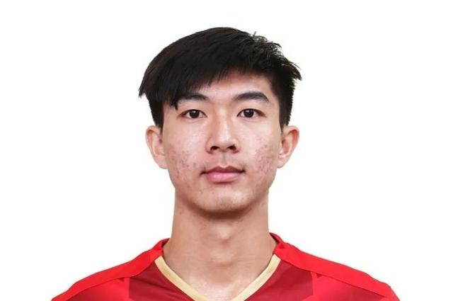 广州队一举动让人寒心，外界纷纷指责，球迷：恒大侮辱了中国足球