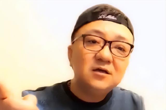 足球篮球界互撕！贾磊隔空反击董路，称办不了青训，高情商打脸