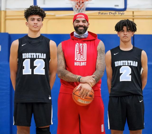 14岁，身高2米03！模板浓眉+字母哥，湖人旧将之子，能进NBA吗？