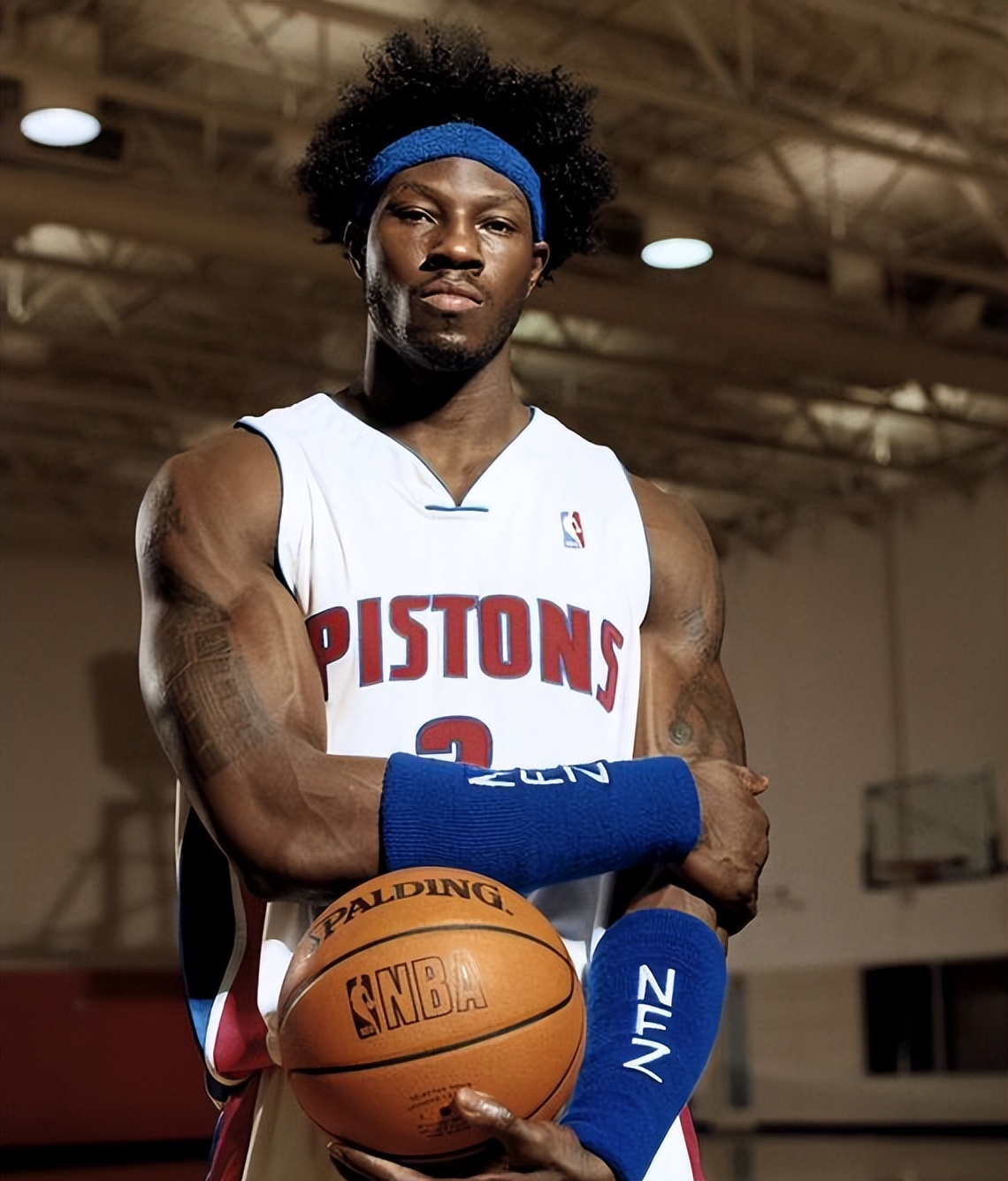 都知道詹姆斯肌肉强悍，但在这5人面前 他也得叫声哥 锡安上榜