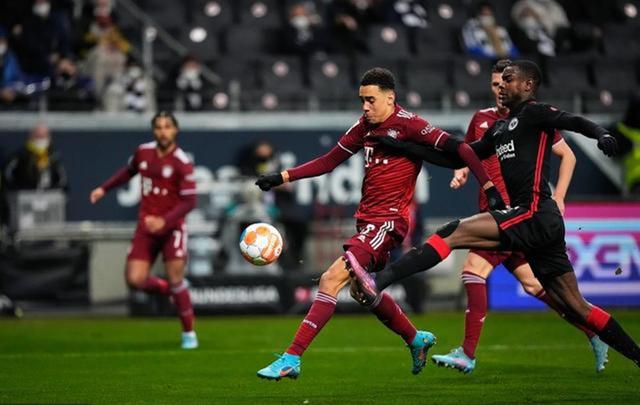 德甲霸主遭遇挑战药厂勒沃库森异军突起拜仁内部矛盾传闻不断