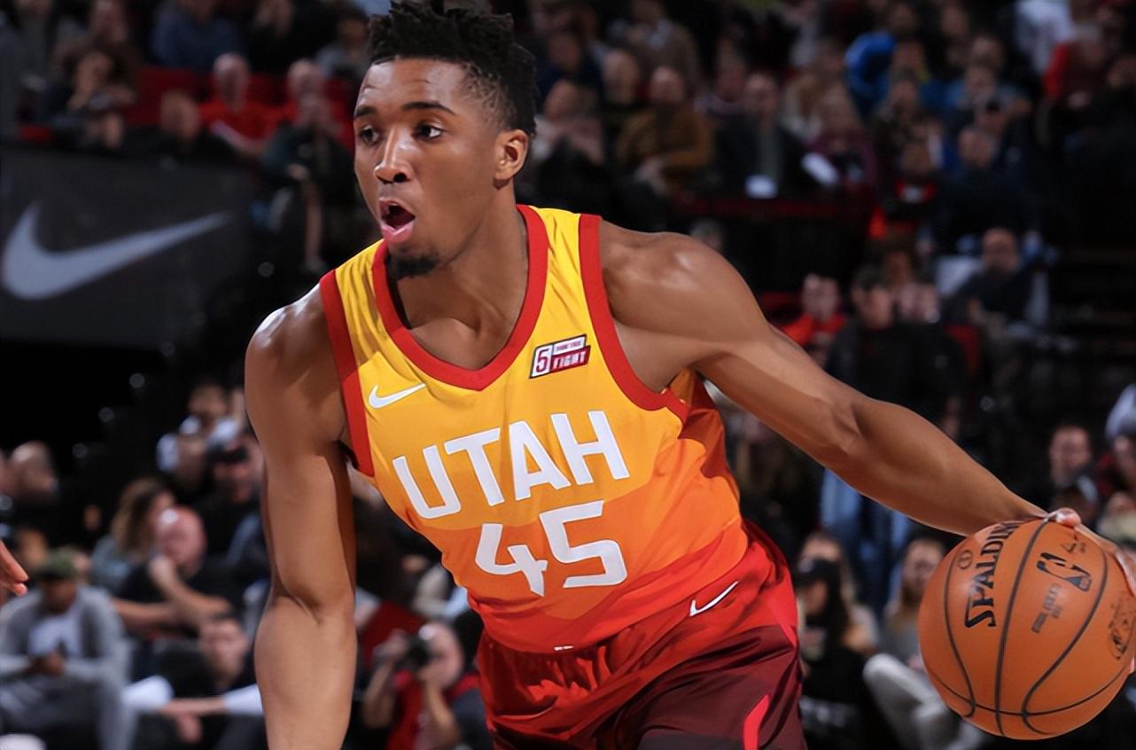 NBA最新资讯揭晓赛季排名风云变幻强队争霸季后赛席位白热化