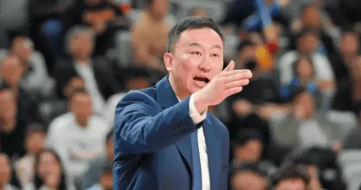 青岛115-97胜四川，来看刘维伟、摩尔特里、莫科、方佳晨说了啥？