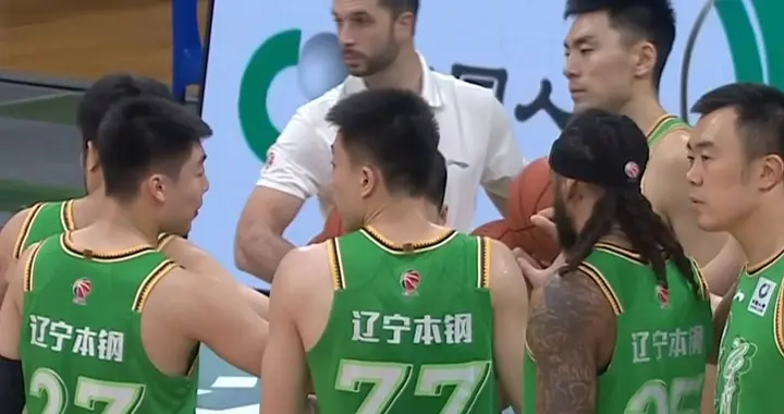 轰27+6+5秀空接炸框：张镇麟全面压制曾凡博 辽篮8连胜未尝一败