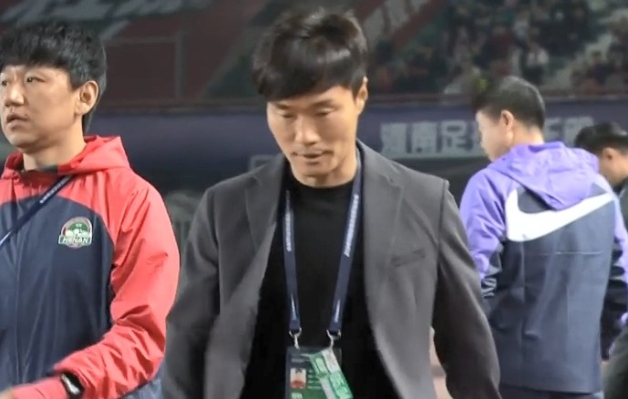 津媒：南基一处境很微妙，中超还有两三家俱乐部有换帅预案