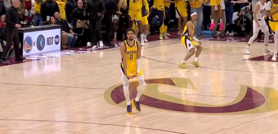 1+3逆天绝杀！NBA季后赛，太好看了啊！最被高估球员？打脸了啊！ (http://www.hilij.com/) iie 第2张