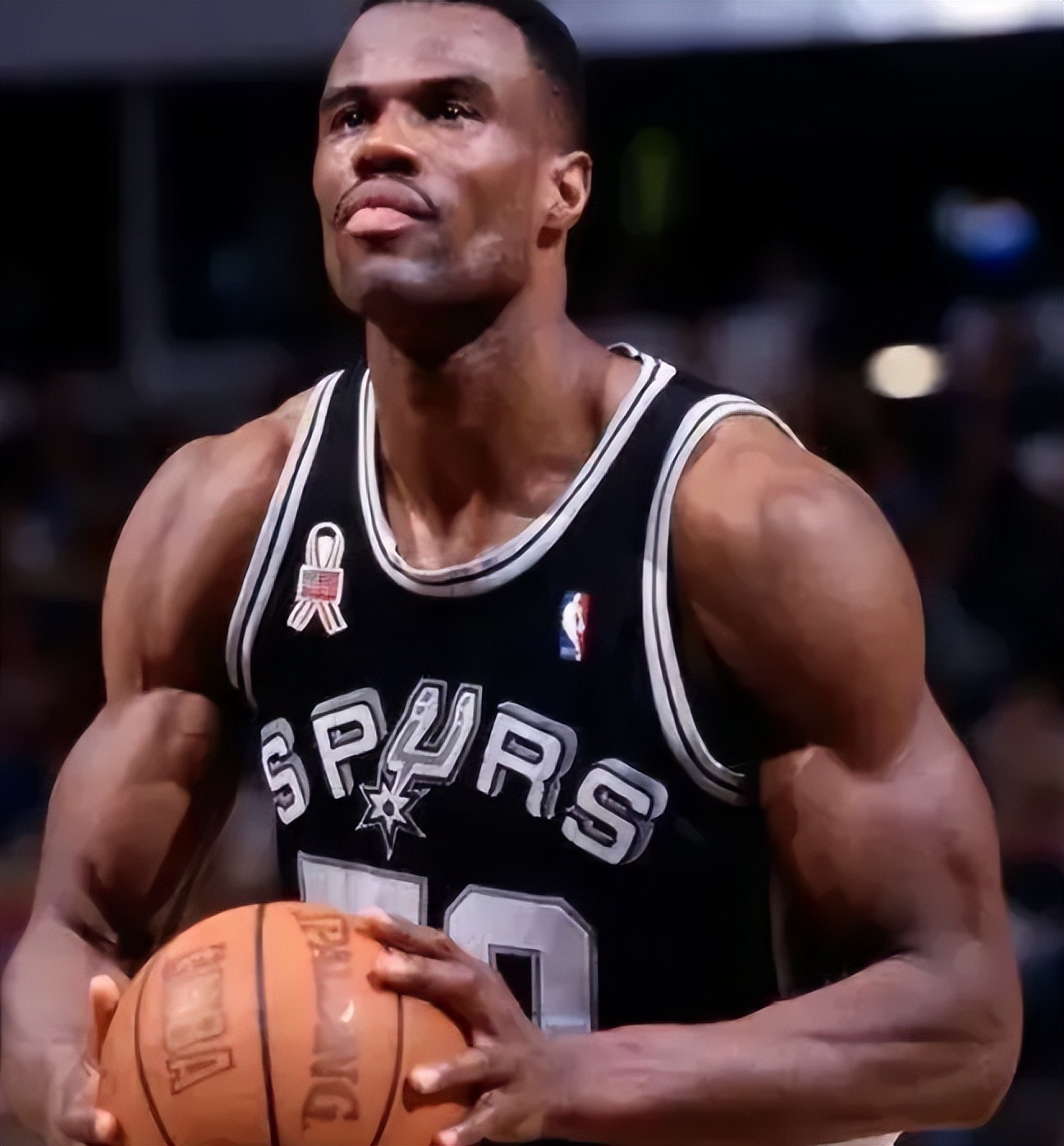 NBA拥有刀刻般肌肉5大球星，詹姆斯落选 戈登腹肌堪称艺术品 (http://www.hilij.com/) iie 第2张