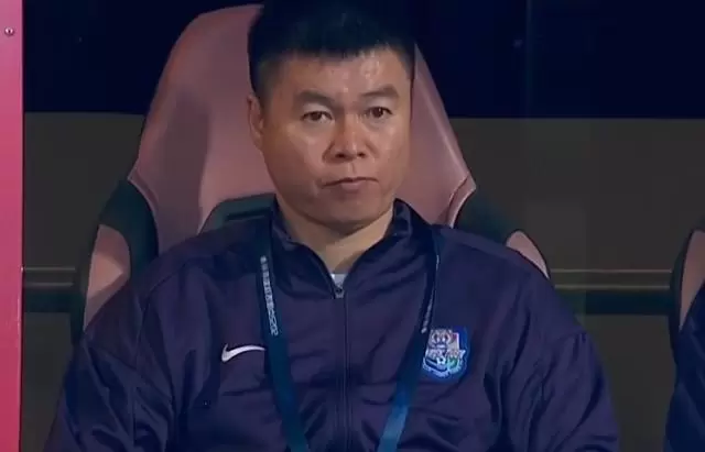 于根伟：我们辜负了球迷的支持，我来为这场失利负责