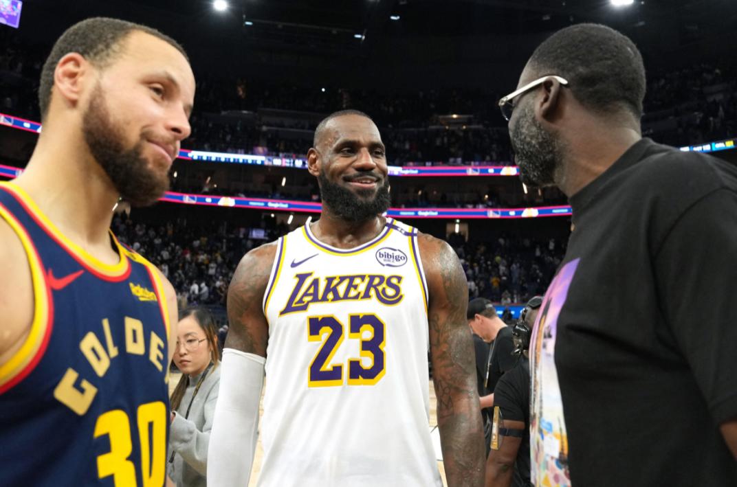 15分+18分+14分，锁定3.7亿超级顶薪！NBA新王登基，但联盟失策了 (http://www.xuexiaoyu.cn/) abs 第7张