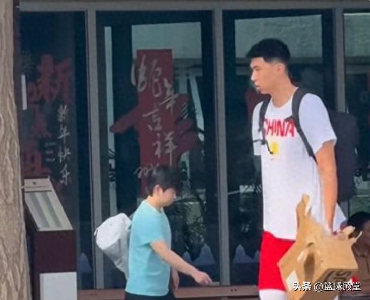 孙颖莎与徐昕形成最萌身高差！孙颖莎气质拉满，徐昕特训变壮了！ (http://www.busunion.cn/) xiami 第1张
