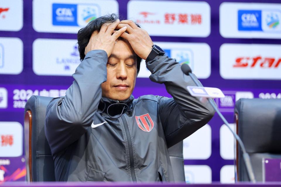 蓉城“灭火”失败！刘殿座周定洋送礼，韦世豪染红，媒体人开炮 (http://www.jingganghuifeng.com.cn/) 体育 第2张