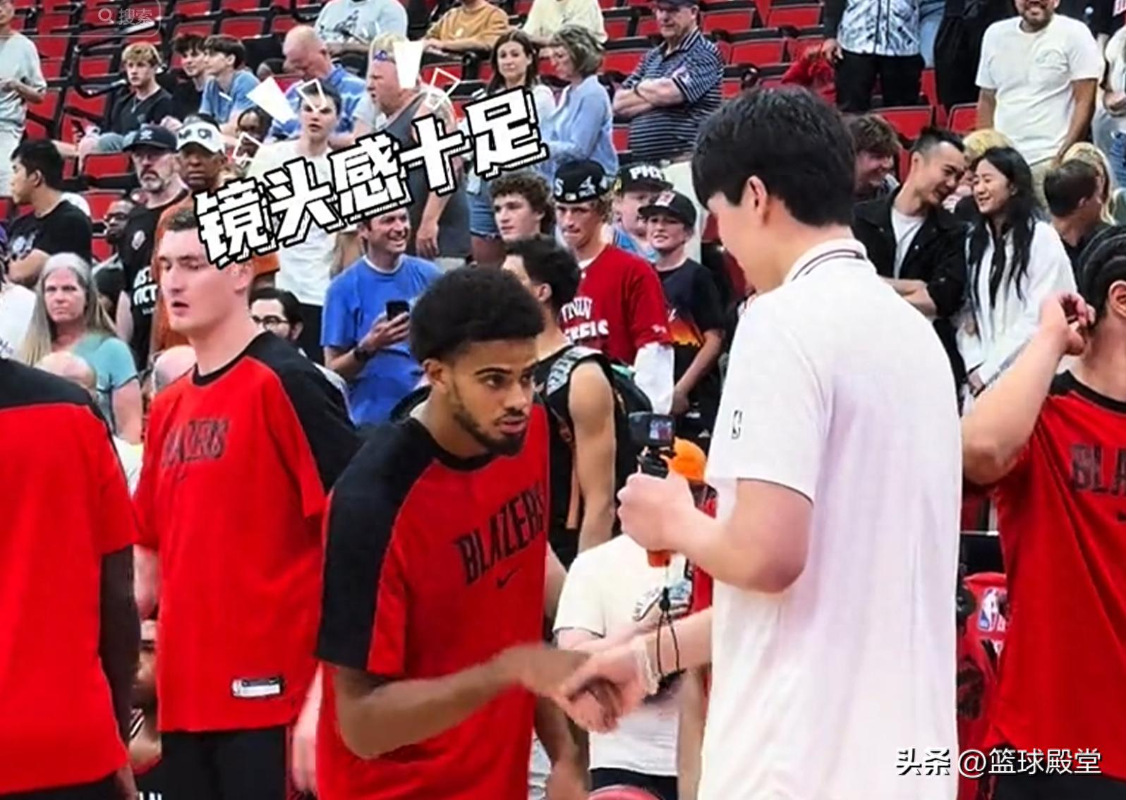 杨瀚森休战成摄影师！社交拉满，把教练聊成翘嘴，与队友暖心互动 (http://www.armanice.com/) 体育 第1张