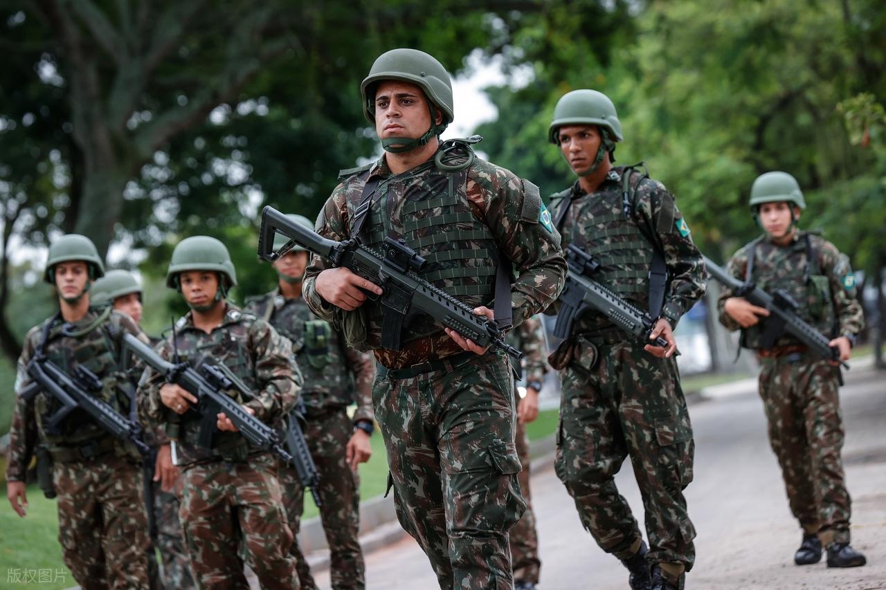 巴西政府拟停止采购美国武器，军方强烈反对，发出不利卢拉的信号 (http://www.zjmmc.cn/) hsti 第4张