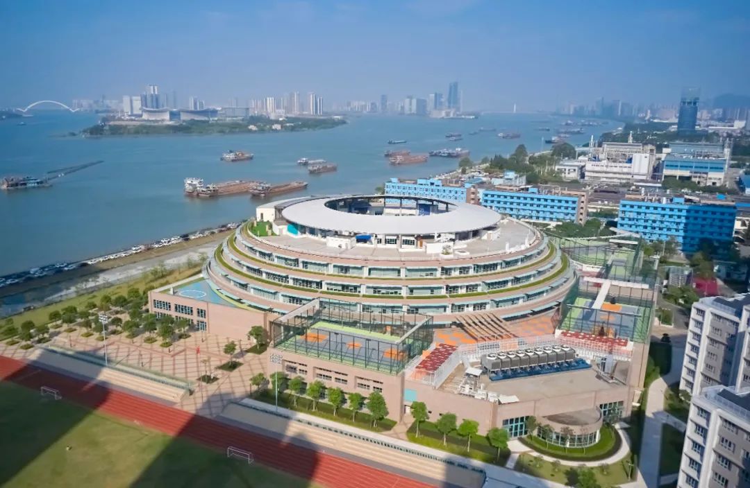 广州优联学校校监何梦生：校园足球，国际学校也大有可为 (http://www.xuexiaoyu.cn/) abs 第8张