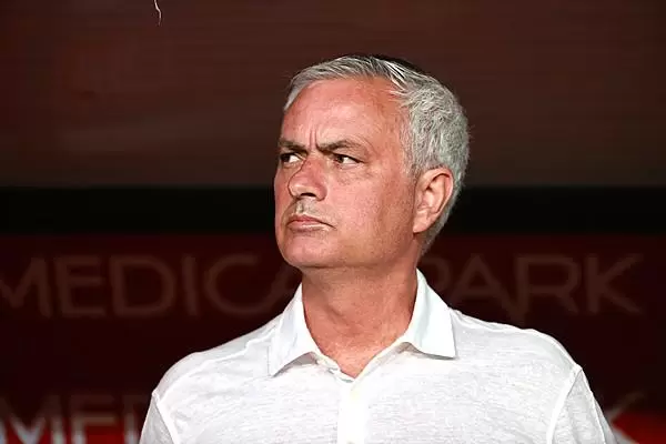 穆帅：不明白为何违反财政公平的队没被罚分，曼联应拿17/18英超冠军