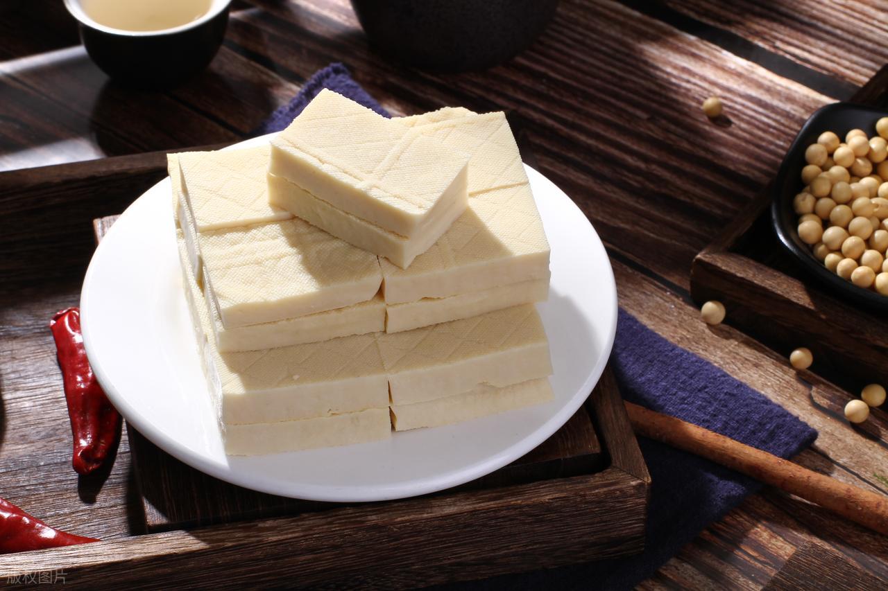 晚餐，多吃这几种碱性食物，隔天体重下降超快 (http://www.busunion.cn/) xiami 第2张