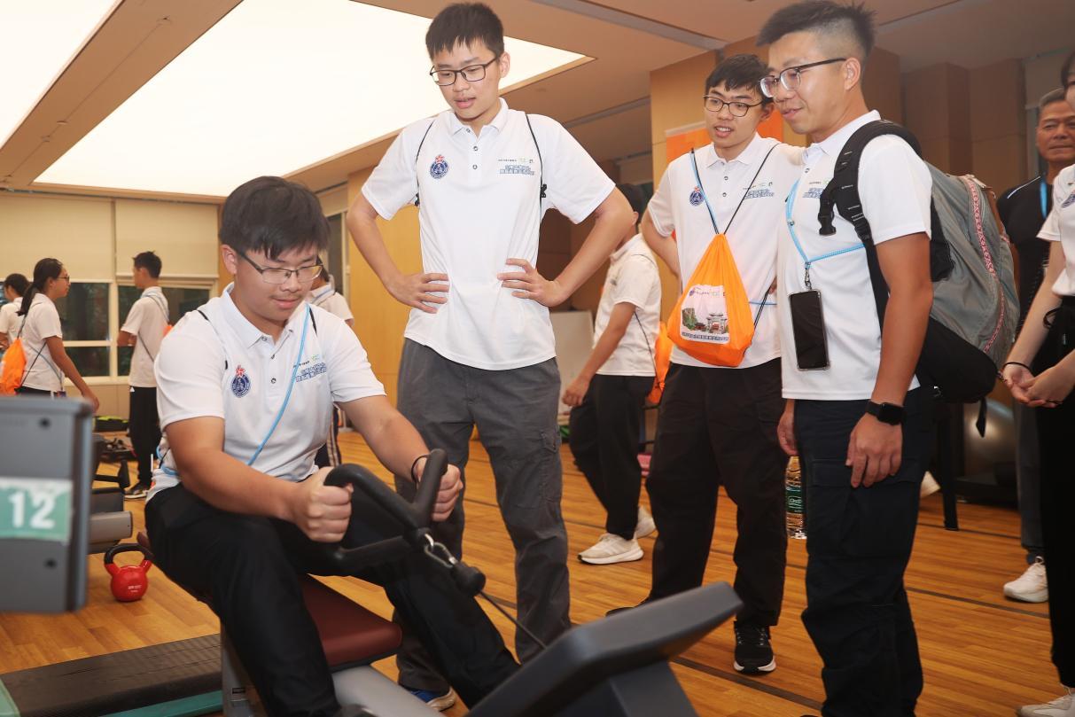 香港特区政府民安队少年团到山东泰山足球俱乐部，进行参观交流 (http://www.zjmmc.cn/) hsti 第3张