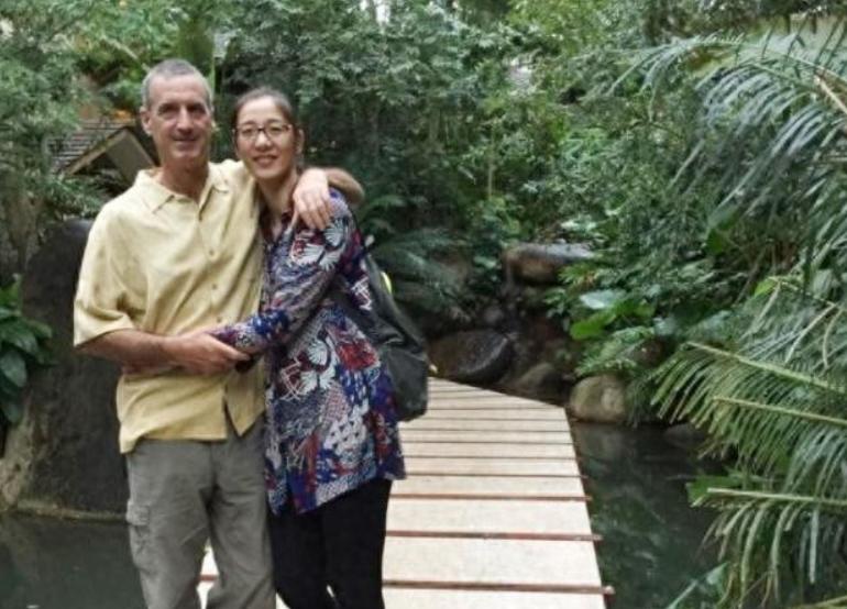 “女排第1美女”罕见现身，57岁优雅端庄，二婚嫁美国人收获幸福 (http://www.armanice.com/) 体育 第4张