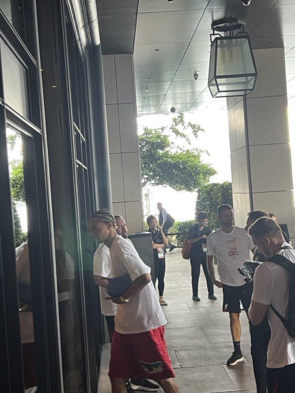 利物浦新援埃基蒂克已经抵达中国香港，将随队参加季前赛 (http://www.xuexiaoyu.cn/) abs 第1张