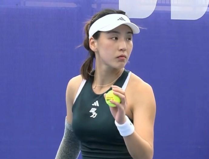 王欣瑜6-4领先贝莱克时，比赛因光线推迟到次日进行 (http://www.zjmmc.cn/) hsti 第1张