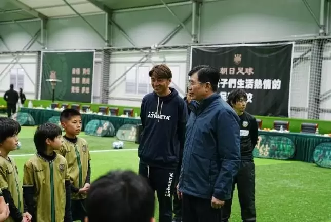 杨旭：日本足球6-14岁基础打得很好，中国青训把刻苦丢了