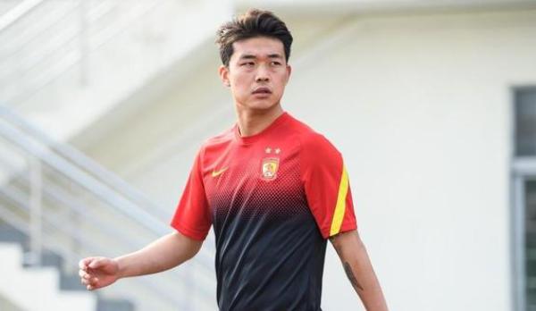 17轮仅首发5次，昔日恒大卡帅得意弟子惨遭徐正源冷落，沦为鸡肋 (http://www.jingganghuifeng.com.cn/) 体育 第4张