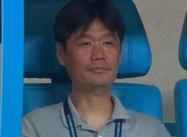 李霄鹏：所有队员都付出了百分之二百的努力，这让我比较感动