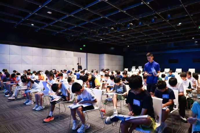 中网球童海选250人脱颖而出，分为笔试及球场考核两部分 (http://www.tiidu.cn/) 娱乐 第2张