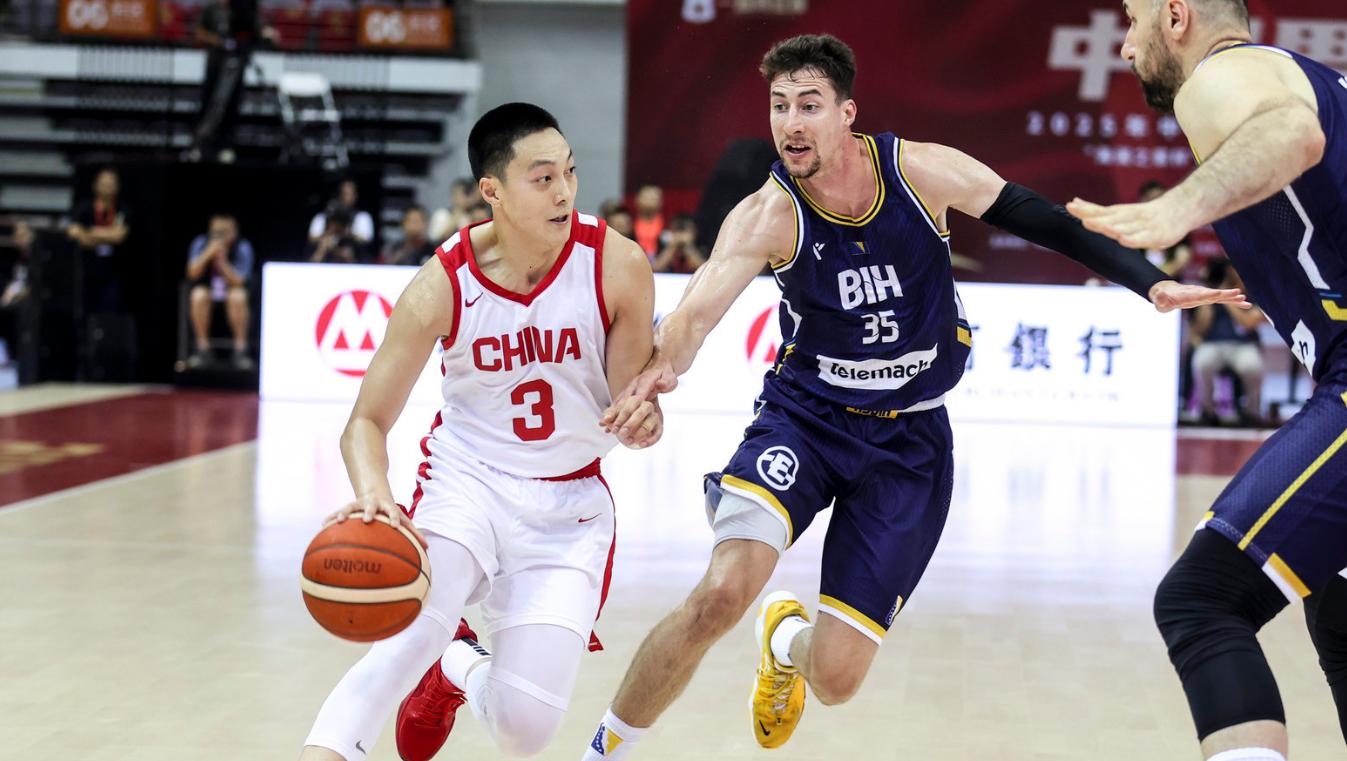 28次失误！胡金秋16+5胡明轩10+6 中国男篮热身赛再胜波黑 (http://www.zjmmc.cn/) hsti 第2张