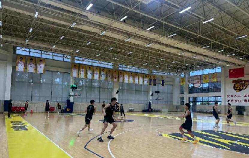 广东6人离队！他们训练馆照片被撤下，1人加盟辽篮 3位教练被挖走 (http://www.armanice.com/) 体育 第2张