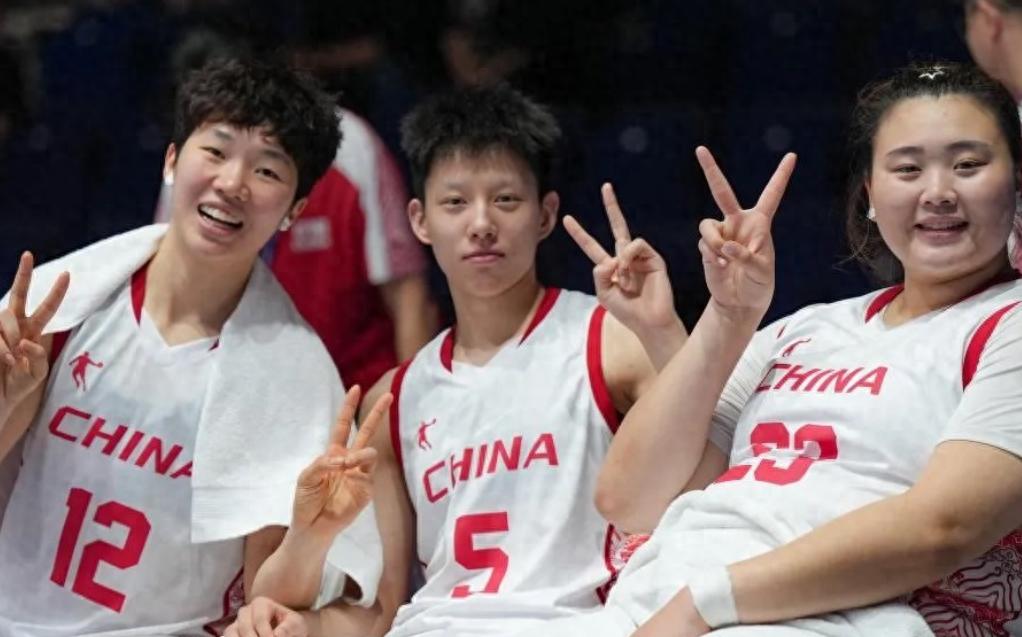 女篮世大运夺冠第一赢家！天才后卫获300万合同：年薪超WNBA状元 (http://www.tiidu.cn/) 娱乐 第1张