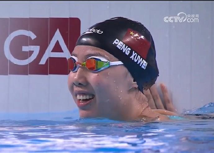 女子200米仰泳：彭旭玮力压美国名将史密斯，小组头名晋级 (http://www.xuexiaoyu.cn/) abs 第1张