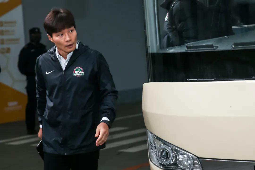 中超再选韩国教练？不如“托举”年轻土帅 (http://www.xuexiaoyu.cn/) abs 第2张