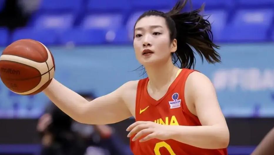 中国女篮又有新动作了！宫鲁鸣重启秘密集训：李梦或重返国家队？ (http://www.tiidu.cn/) 娱乐 第3张