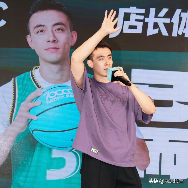 赵继伟休赛季太享受！高尔夫足球兼备，治疗训练不能少，颜值拉满 (http://www.xuexiaoyu.cn/) abs 第4张