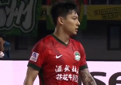 里程碑，河南队中场何超完成个人中国顶级联赛第200次出场 (http://www.jingganghuifeng.com.cn/) 体育 第1张