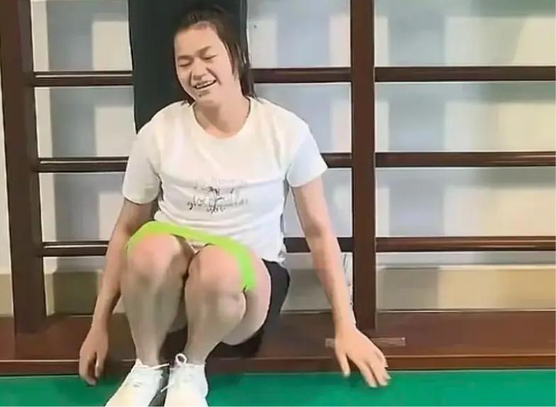 全红婵再遭打击？陈若琳指导14岁跳水新星！网友担心:不带全妹了? (http://www.xuexiaoyu.cn/) abs 第3张