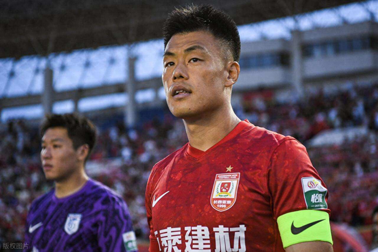 亚泰与鲁能的比赛没开踢，就迎来久违的金靴助阵，曾是国足主力 (http://www.armanice.com/) 体育 第1张
