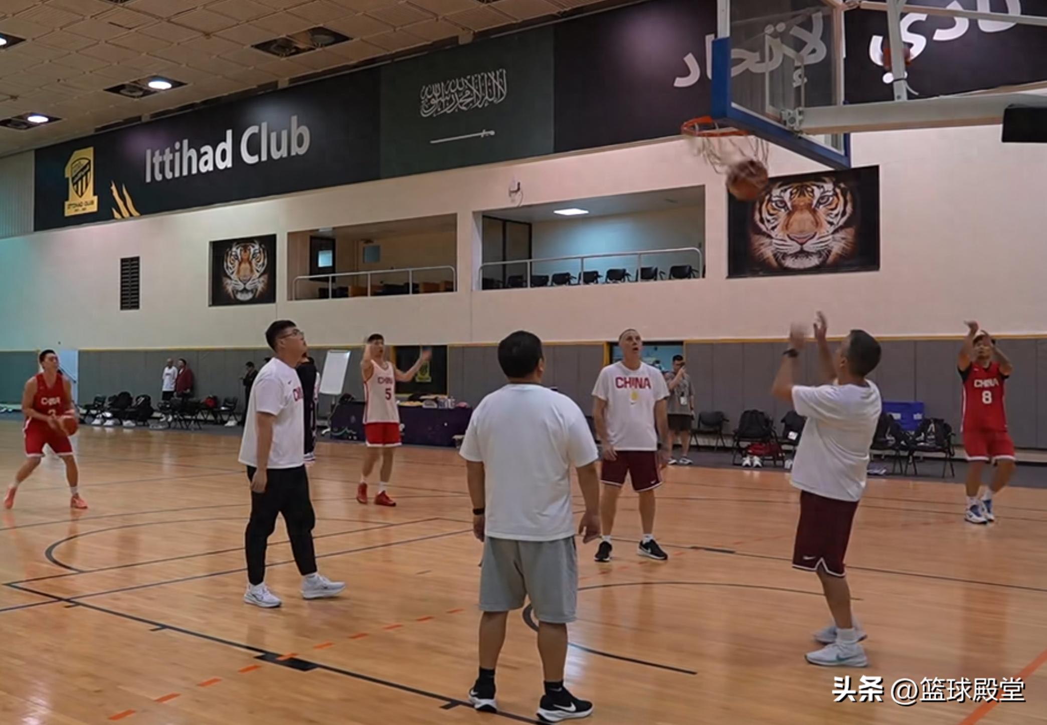男篮备战约旦！训练阶段三分命中率出奇稳，已成核心武器！ (http://www.armanice.com/) 体育 第1张