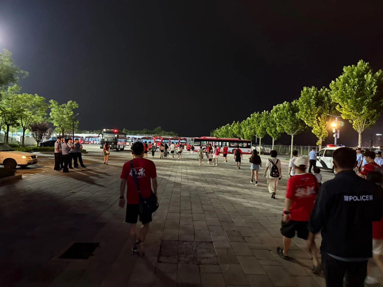 成都市足协：1200名客队球迷赛后90分钟内全部安全退场 (http://www.busunion.cn/) 体育 第1张
