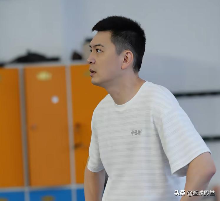 辽宁更新训练！王岚嵚张峻豪在队，代彦龙跟队，杨鸣骑单车训练！ (http://www.busunion.cn/) 体育 第3张