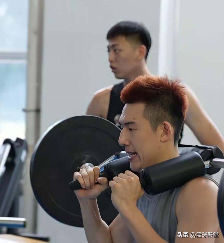 辽宁更新训练！王岚嵚张峻豪在队，代彦龙跟队，杨鸣骑单车训练！ (http://www.busunion.cn/) 体育 第6张